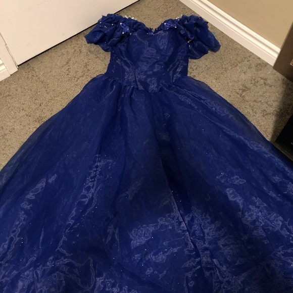 Deep blue sparkly princess/fairy prom/event gown - Picture 4 of 13